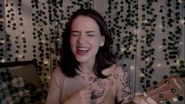 Image 10 of risha_laass Stream on Chaturbate on 2 months ago