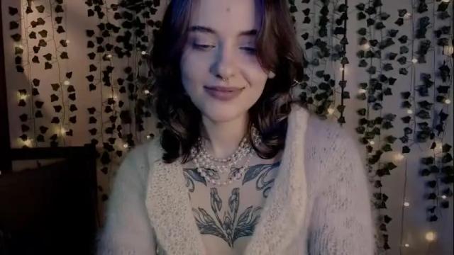Image 8 of risha_laass Stream on Chaturbate on 2 months ago