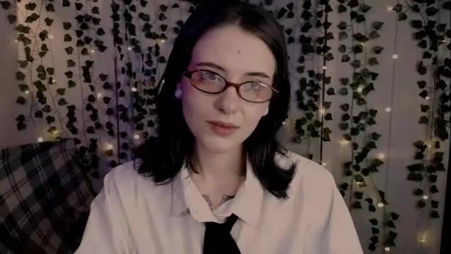 Image 3 of risha_laass Stream on Chaturbate on 2 months ago