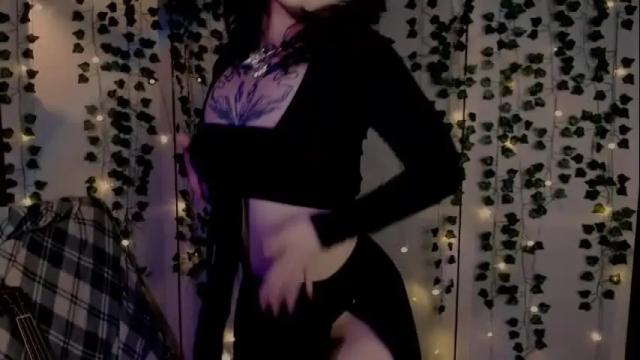 Image 10 of risha_laass Stream on Chaturbate on 1 month ago