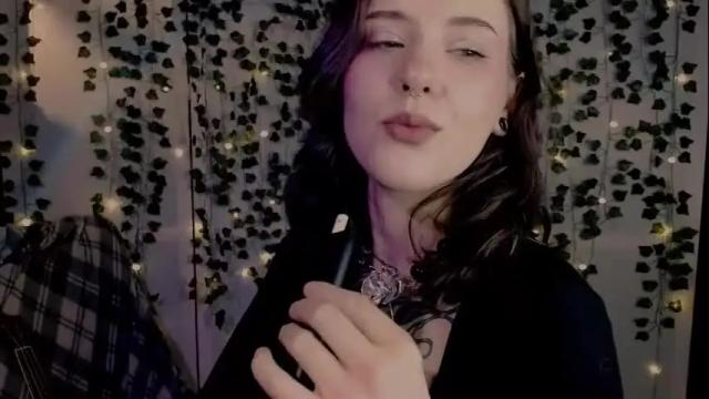 Image 11 of risha_laass Stream on Chaturbate on 1 month ago
