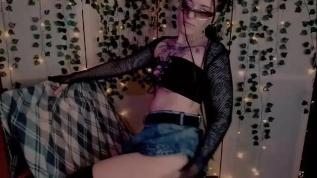 Image 10 of risha_laass Stream on Chaturbate on 1 month ago
