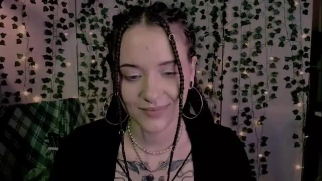 Image 8 of risha_laass Stream on Chaturbate on 1 month ago