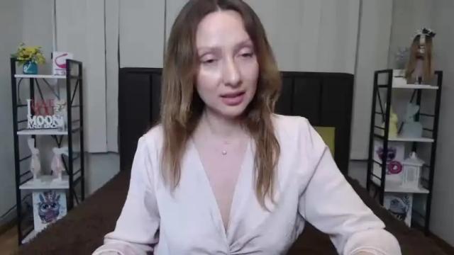 Image 4 of rita_lily Stream on Chaturbate on 13 months ago