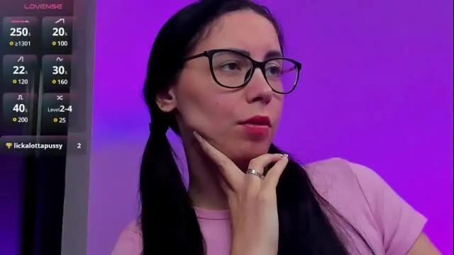 Image 4 of ritasunset Stream on Chaturbate on 1 month ago