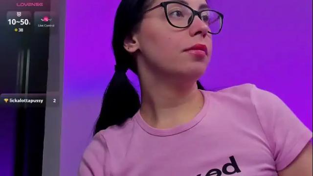 Image 7 of ritasunset Stream on Chaturbate on 1 month ago