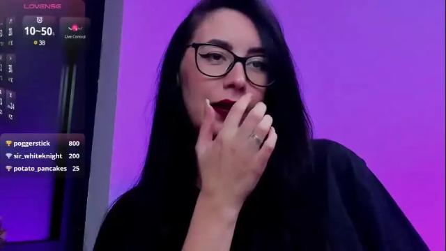 Image 3 of ritasunset Stream on Chaturbate on 1 month ago
