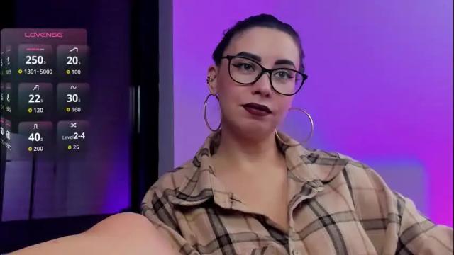 Image 6 of ritasunset Stream on Chaturbate on 26 days ago