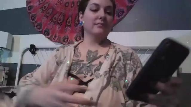 Image 4 of river_and_daddy Stream on Chaturbate on 13 months ago