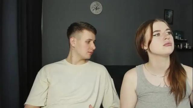 Image 2 of robert_lisa Stream on Chaturbate on 15 days ago