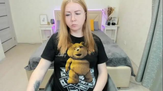 Image 2 of robertamorelly Stream on Chaturbate on 3 months ago