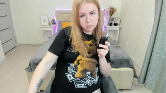 Image 3 of robertamorelly Stream on Chaturbate on 3 months ago