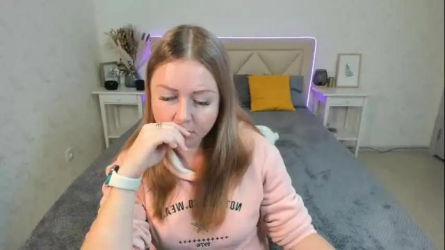 Image 8 of robertamorelly Stream on Chaturbate on 1 month ago