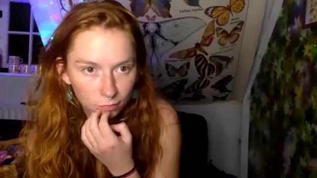 Image 8 of robinblackly Stream on Chaturbate on 19 months ago