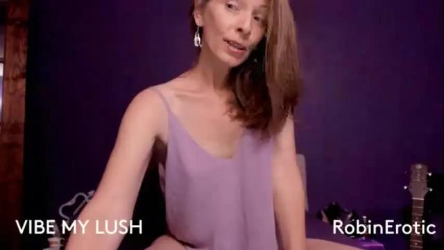 Image 4 of robinerotic Stream on Chaturbate on 15 months ago
