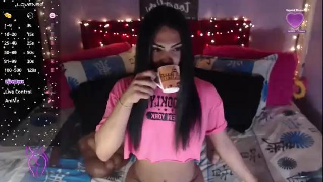 Image 2 of robinsonbaker Stream on Chaturbate on 2 months ago