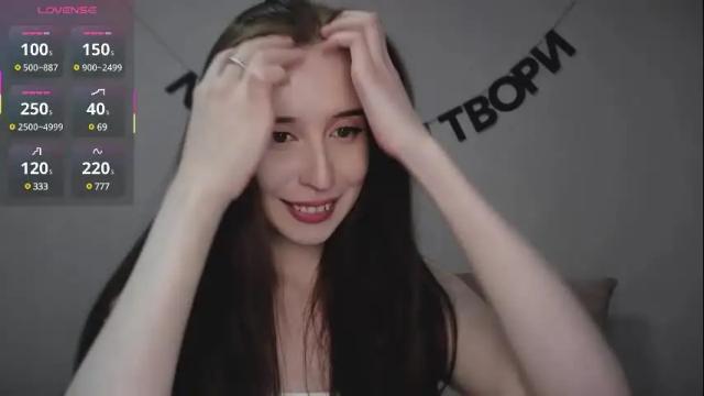 Image 4 of rocketsgirl Stream on Chaturbate on 21 days ago