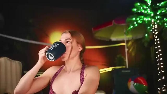 Image 3 of rocknrose Stream on Chaturbate on 12 months ago