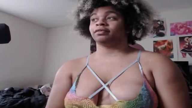 Image 4 of roelliitheecchi Stream on Chaturbate on 18 months ago
