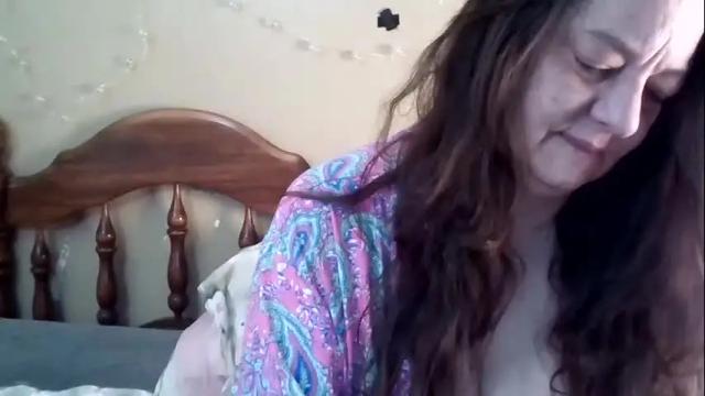 Image 7 of roisierios Stream on Chaturbate on 4 months ago