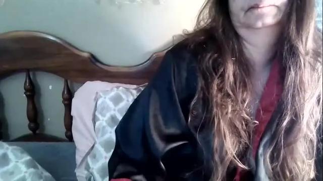 Image 3 of roisierios Stream on Chaturbate on 4 months ago