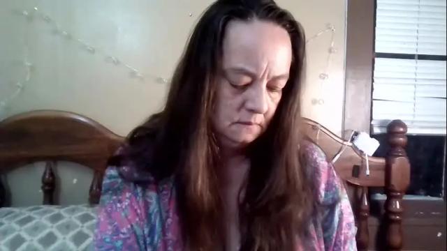 Image 10 of roisierios Stream on Chaturbate on 3 months ago