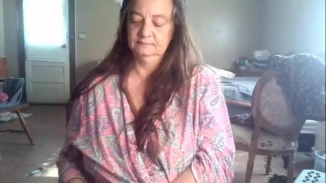 Image 10 of roisierios Stream on Chaturbate on 2 months ago