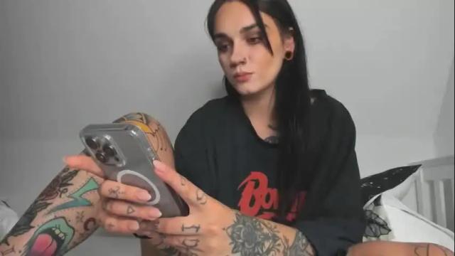 Image 8 of rokiinbaby Stream on Chaturbate on 1 month ago