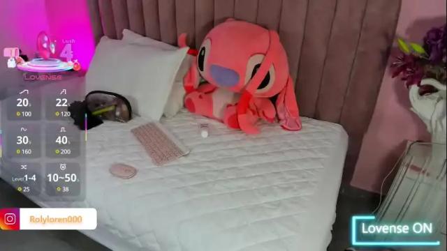 Image 3 of rolyloren Stream on Chaturbate on 3 months ago