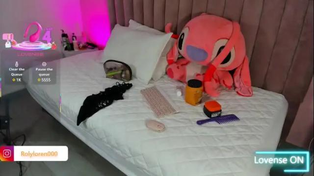 Image 4 of rolyloren Stream on Chaturbate on 3 months ago