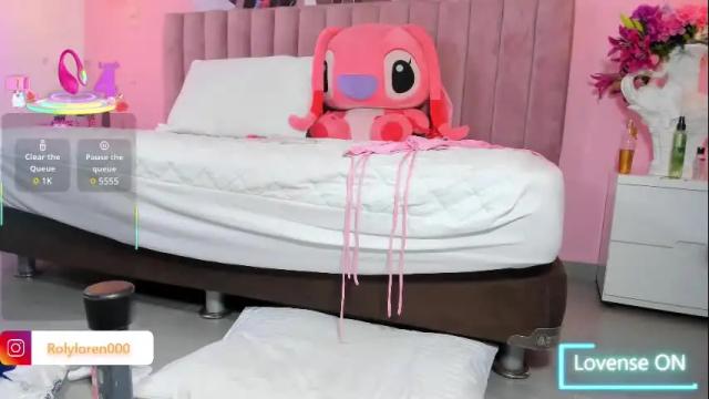 Image 11 of rolyloren Stream on Chaturbate on 3 months ago