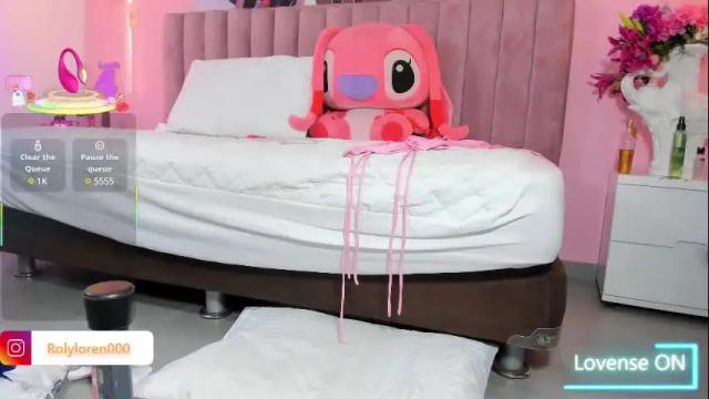 Image 8 of rolyloren Stream on Chaturbate on 3 months ago