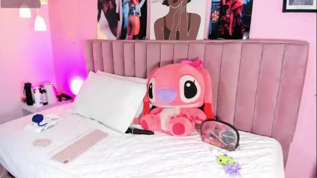 Image 8 of rolyloren Stream on Chaturbate on 2 months ago
