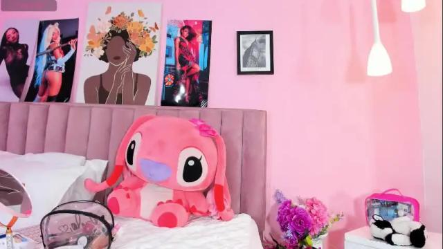 Image 7 of rolyloren Stream on Chaturbate on 2 months ago