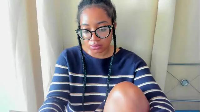 Image 11 of romantic_stargirl Stream on Chaturbate on 19 days ago