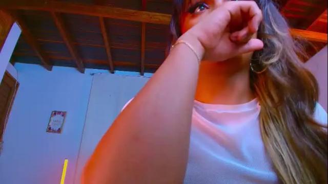 Image 11 of romirousexx Stream on Chaturbate on 24 days ago