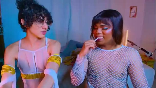 Image 12 of romirousexx Stream on Chaturbate on 19 days ago