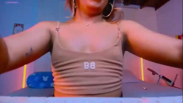 Image 6 of romirousexx Stream on Chaturbate on 10 days ago