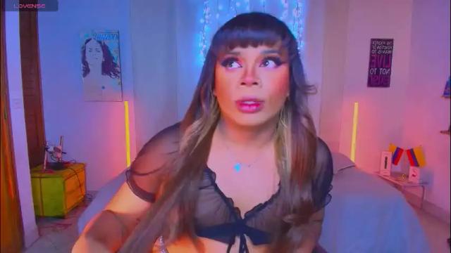 Image 8 of romirousexx Stream on Chaturbate on 1 month ago