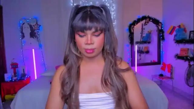 Image 3 of romirousexx Stream on Chaturbate on 1 month ago