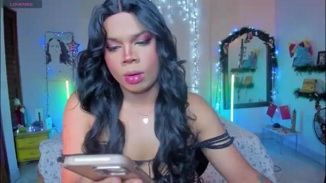 Image 2 of romirousexx Stream on Chaturbate on 1 month ago