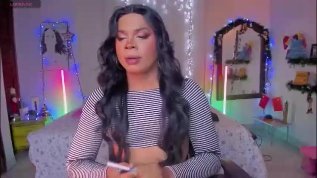 Image 2 of romirousexx Stream on Chaturbate on 25 days ago