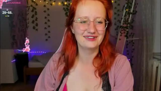 Image 8 of roniya_v Stream on Chaturbate on 3 months ago