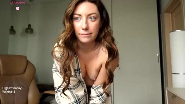 Image 3 of ronny_ponny Stream on Chaturbate on 2 months ago