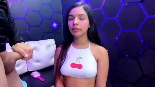 Image 3 of room_kitty Stream on Chaturbate on 1 month ago