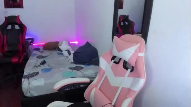 Image 7 of room_kitty Stream on Chaturbate on 1 month ago