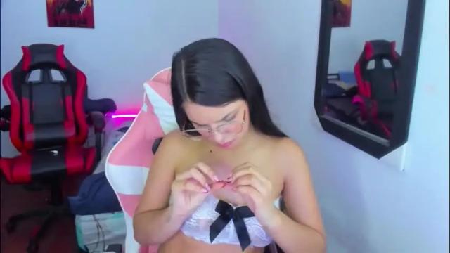 Thumbnail 3, room_kitty's Stream at Chaturbate, 26 days ago