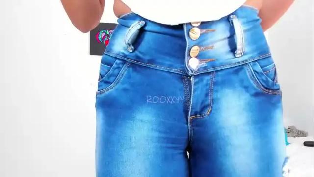 Image 2 of rooxxyy_ Stream on Chaturbate on 13 days ago