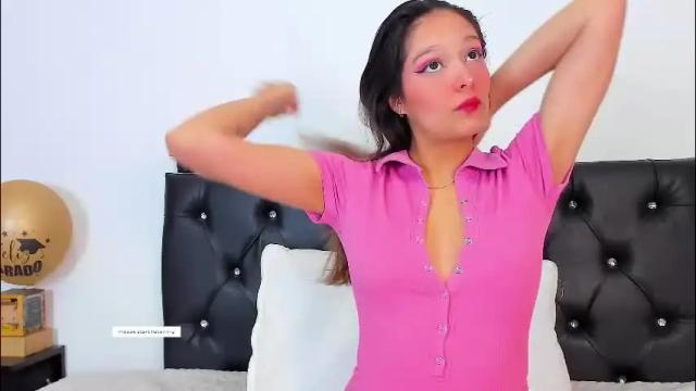 Image 3 of rooxxyy_ Stream on Chaturbate on 1 month ago