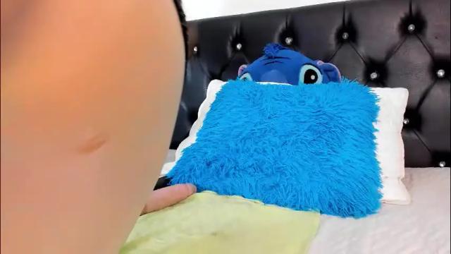 Image 2 of rooxxyy_ Stream on Chaturbate on 1 month ago